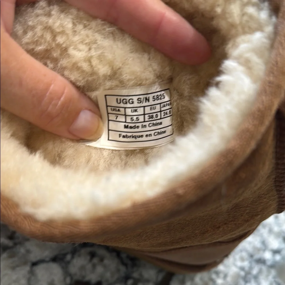UGG Classic Tan Shearling Boots - Picture 14 of 16